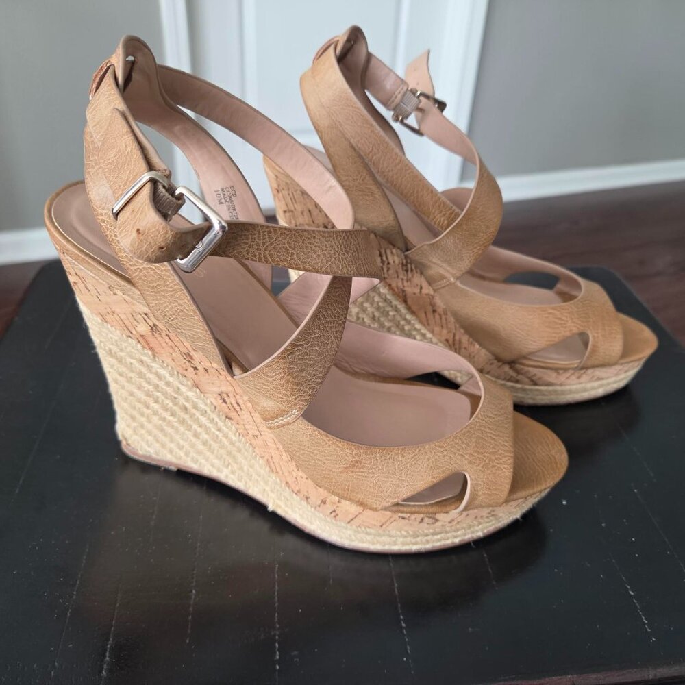 CHARLES BY CHARLES DAVID WOMEN'S WEDGE SANDAL - SIZE 10M - Picture 2 of 6